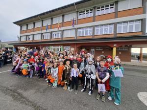 El Tapin - El AMPA del colegio de San Cucao celebró su tradicional Ruta de Halloween