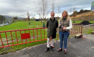 El Tapin - Finalizan las obras de ajardinamiento del entorno de la senda peatonal y ciclista  entre Lugones y La Fresneda en su tramo final pasando el túnel bajo la A-66