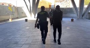 El Tapin - La Guardia Civil detiene a tres personas por  delito de robo con fuerza en una nave y cuatro  tentativas en un mismo establecimiento  público 