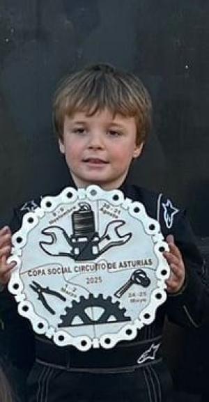 El Tapin - El llanerense, Dani López, campeón de la categoría Rookie en la Copa Social de Asturias de karting