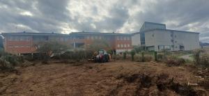 El Tapin - Siero limpia de manera subsidiaria cinco fincas privadas en la zona de La Ería en Lugones