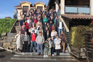 El Tapin - Bonielles homenaje a las mujeres que impulsaron la comida de Navidad vecinal