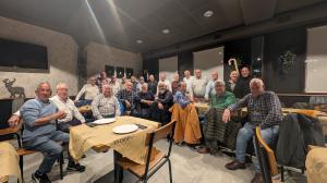El Tapin - Los exalumnos de las antiguas Escuelas de Lugones se volvieron a reunir en su tradicional cena de Navidad