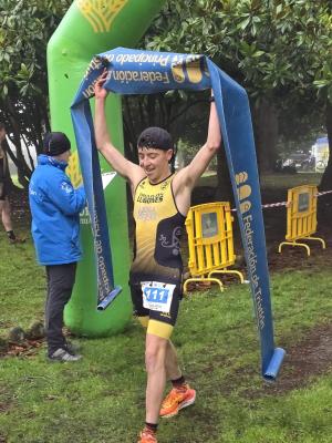 El Tapin - Alejandra Alzaga y Christian Mesa vencen el último Campeonato del año en el Duatlón Cross de Navidad   