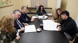 El Tapin - Un paso más para el desarrollo de la calle Florencio Rodríguez y la apertura de la calle Comadres, en Pola de Siero