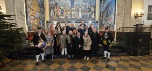 Siero Jacobeo organizó la misa en memoria de los socios y familiares fallecidos