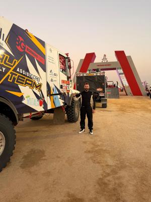 El Tapin - El lugonense, Adrián López, el primer asturiano que participó en la categoría reina de los camiones, en el Dakar