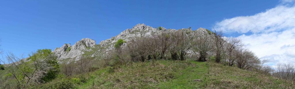 El Club de Montaña y Senderismo Pataricu de El Berrón realizará una travesía en el concejo de Laviana el domingo 15 de febrero