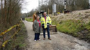 El Tapin - Siero repara la senda del río Negro, a la altura del apeadero de Valdesoto