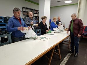 El Tapin - El Hogar de Pensionistas de El Berrón entregó el primer bollo del año