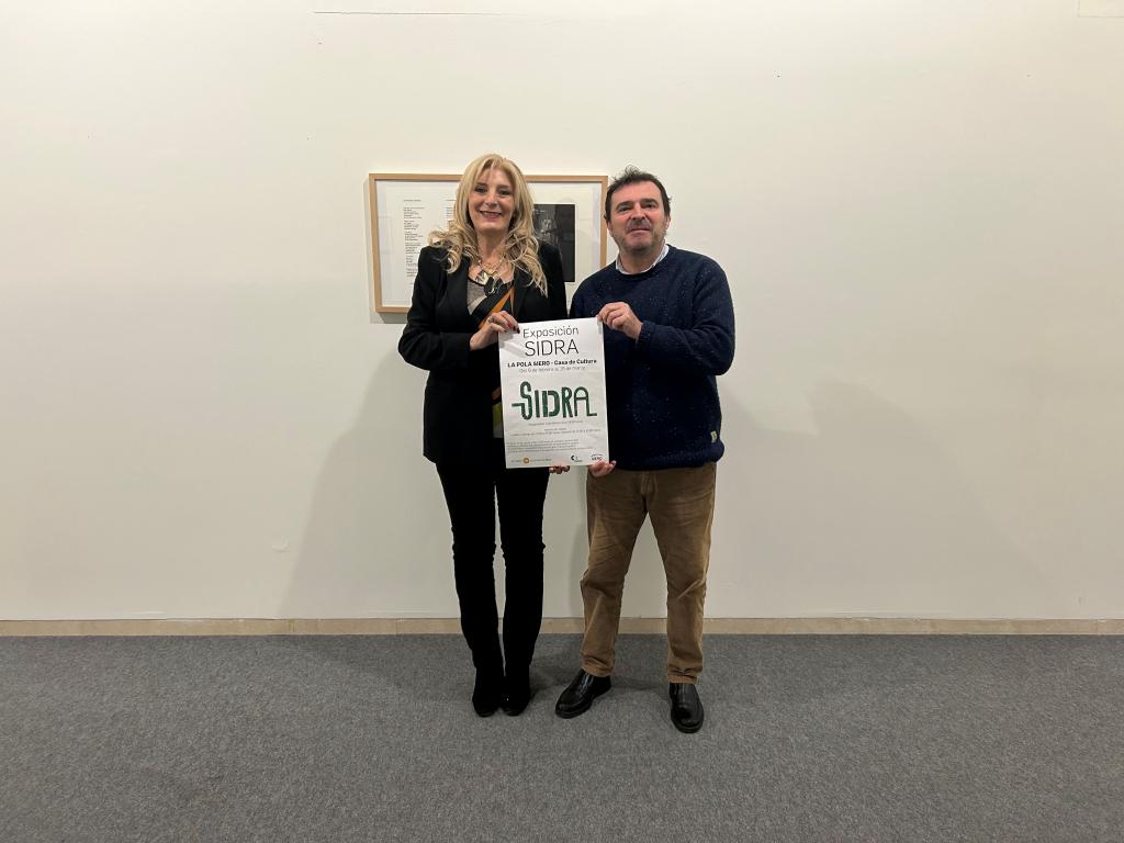 La Casa de Cultura de Pola de Siero acoge la exposición “Sidra: poemario ilustrado”