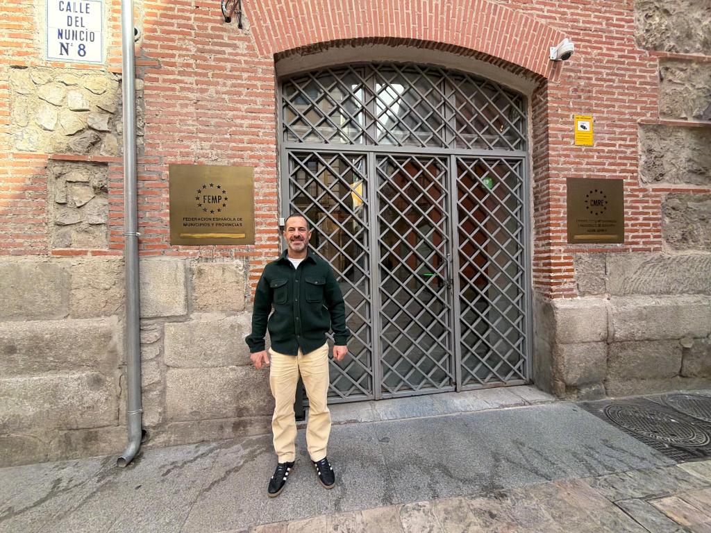 El alcalde de Siero participó en la comisión de Transporte, Movilidad e Infraestructura de la FAMP, en Madrid