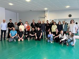 El Tapin - Los abonados al PDM de Siero aprenden sobre defensa personal