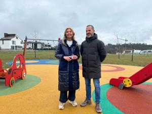 Siero ampliará  la zona de juegos del parque infantil de La Fresneda