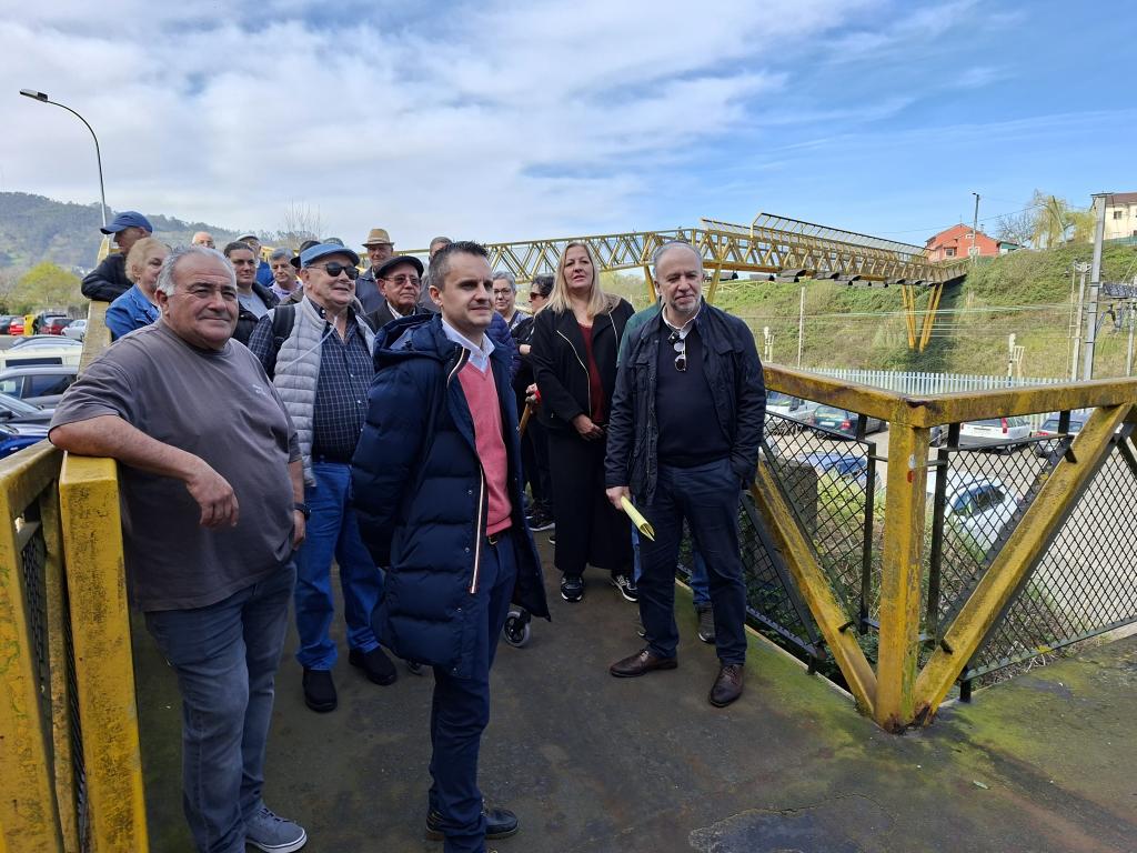 Vox denuncia el “riesgo real” de la pasarela de El Carbayu y exige su sustitución tras cinco años de dejadez socialista