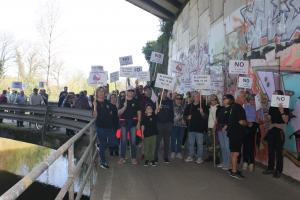 El Tapin - Fonciello y Silvota denuncian el cierre de un camino real y deficiencias en el saneamiento