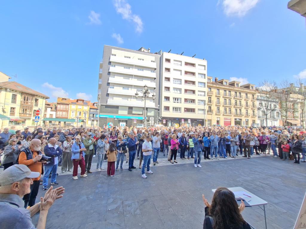 La Plataforma Agua Pública Siero supera las 10.400 firmas para exigir una consulta