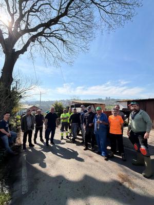 El Tapin - Una treintena de vecinos participa en la sextaferia de Reanes con apoyo municipal