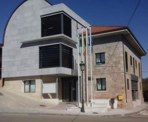 El Tapin - Las Regueras y la Universidad de Oviedo se alían para transformar el talento joven en motor contra la despoblación