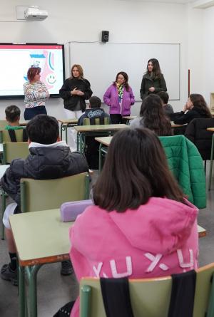 El Tapin - El IES Juan de Villanueva acoge un taller sobre masculinidades igualitarias dirigido a alumnado de la ESO