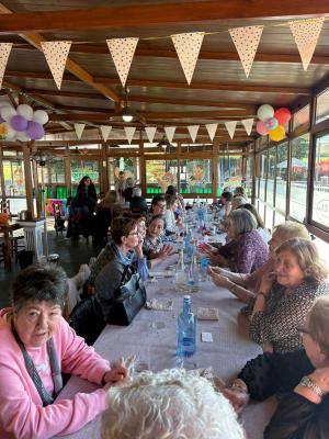 El Tapin - La Asociación de Mujeres Rurales de Villabona celebra la primavera y prepara su 35 aniversario
