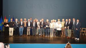 El Tapin - Ángel García destaca el consenso municipalista en un homenaje a responsables de la FACC en Lugones