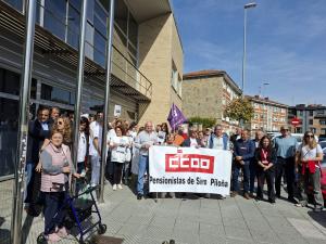 Profesionales sanitarios y sindicatos se concentran en Asturias para reclamar el refuerzo urgente de la Atención Primaria