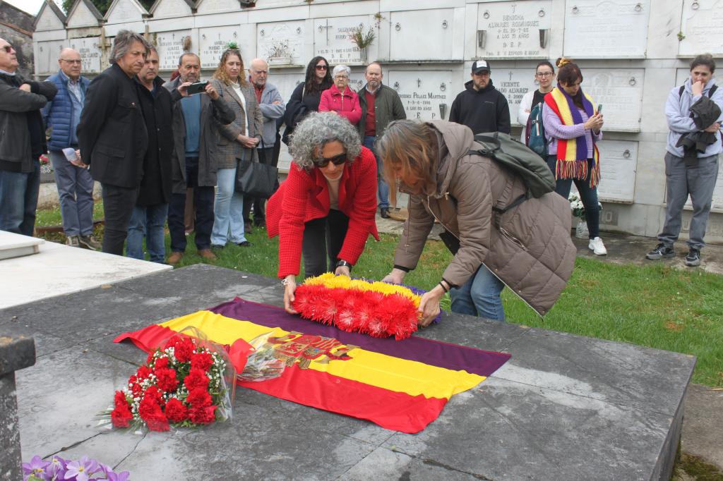 IU Llanera rinde homenaje a las personas represaliadas y reivindica la memoria democrática en Cayés