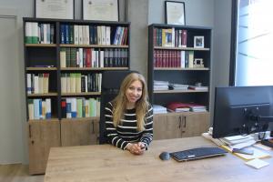 El Tapin - Martyna Walicka consolida la Notaría de Posada de Llanera tras seis años y estrena nuevas instalaciones en la localidad