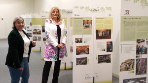 La Casa de Cultura de Pola de Siero acoge una exposición sobre los 25 años de AEFAS y la empresa familiar asturiana
