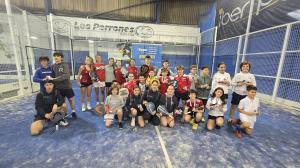 Récord de participación en la cuarta prueba del circuito asturiano de menores de pádel con casi 200 participantes