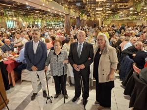 El Tapin - Vicente Vázquez y Alicia Amores recibieron el homenaje como Mayores del concejo
