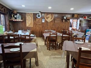 El Tapin - El Bar Corona de Pruvia busca relevo tras más de una década de éxito: “Quien lo coja abre la puerta y ya tiene clientela”