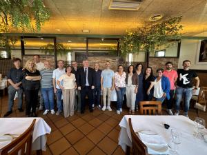 El Tapin - El Ayuntamiento de Siero homenajea a trabajadores municipales en la celebración de Santa Rita