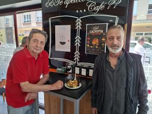 El Tapin - Arranca con gran éxito el primer fin de semana del Cachopín en Llanera