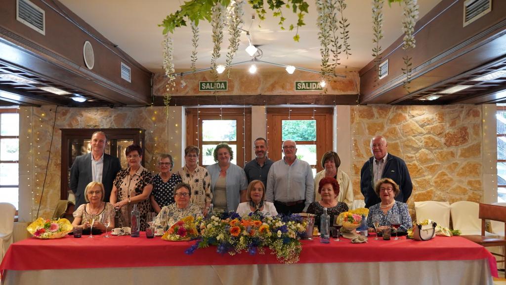 La Asociación de Pensionistas, Jubilados y Prejubilados de Valdesoto rinde homenaje a sus socios octogenarios