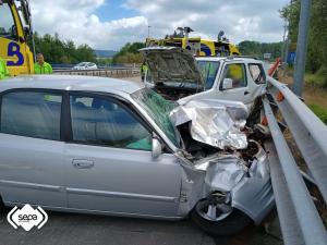 El Tapin - Un fallecido y un herido leve en una colisión entre dos turismos en la A-64 a la altura de Siero