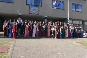 El Tapin - Cerca de 90 alumnos del IES Llanera celebran su graduación de 4.º de ESO