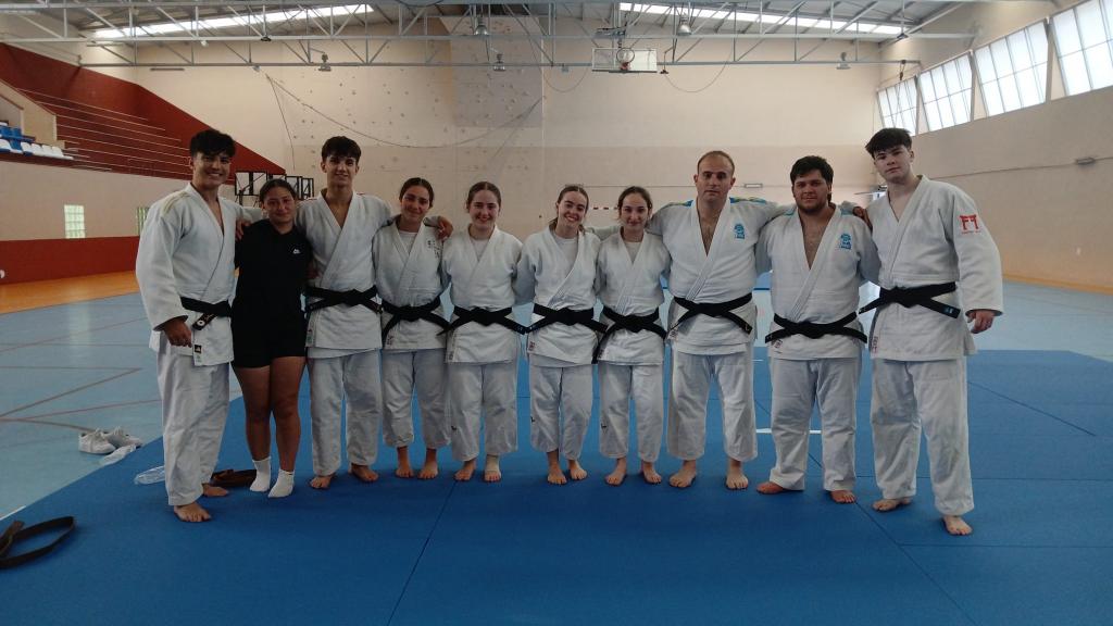 Nueve judokas del Club Judo Noreña Berrón superan los exámenes de grado de la Federación Asturiana