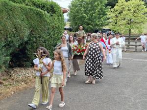 El Tapin - Agüera celebra la festividad de San Pedro con misa solemne, procesión y convivencia vecinal
