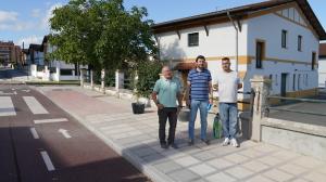 El Tapin - Siero inicia la rehabilitación de los muros de cierre de las calles Alcalde Parrondo, David Vázquez, Luis Navia Osorio y Torrevieja de La Pola