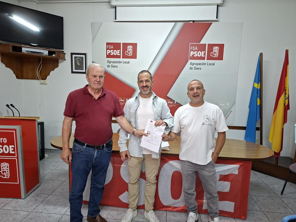 Ángel García anuncia su precandidatura para optar a la reelección como alcalde de Siero en 2027