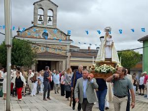 El Tapin - Lugo de Llanera honra a la Virgen con la misa solemne y la tradicional procesión