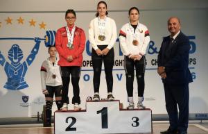 El Tapin - Inés Conde se proclama campeona de Europa Sub-15 de halterofilia en Kosovo