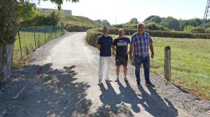 El Tapin - Siero mejora el camino de acceso al depósito de agua de Celles con la ampliación de varios puntos de la vía