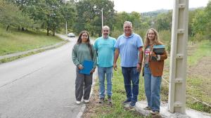 El Tapin - Finalizan los trabajos de instalación de alumbrado público en el acceso a Meres