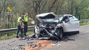 El Tapin - Dos heridos graves en una colisión frontal en el cruce de las carreteras SI-16 y SI-11