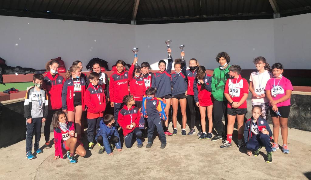 El Tapin - La Escuela Municipal de Atletismo y el Llanera Atletismo participaron en el primer cross zonal de los Juegos Escolares en La Morgal