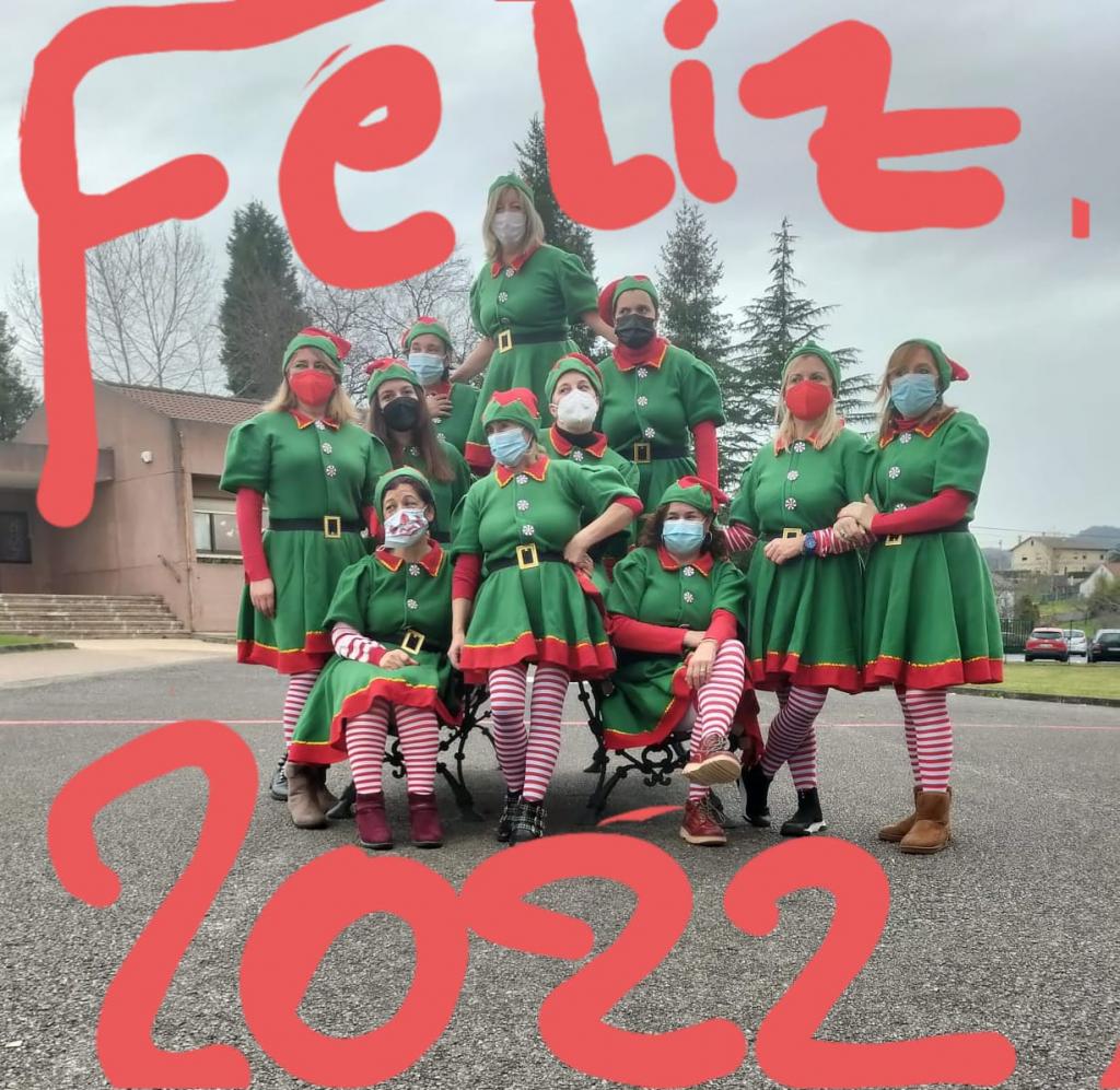 El Tapin - Las cuidadoras del colegio San José de Calasanz quieren felicitar el año nuevo a toda la comunidad educativa 
